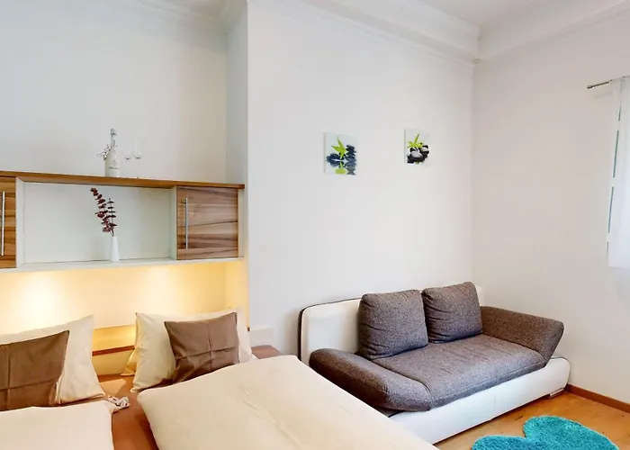 Hofer Διαμέρισμα *